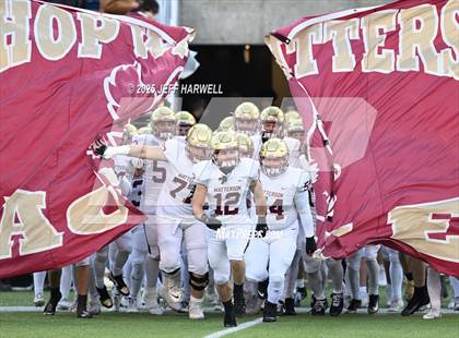 Thumbnail 2 in Bishop Watterson vs. Central Catholic (OHSAA Division 3 Final) photogallery.