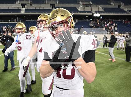 Thumbnail 2 in Bishop Watterson vs. Central Catholic (OHSAA Division 3 Final) photogallery.