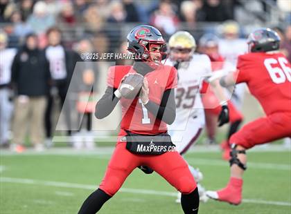 Thumbnail 3 in Bishop Watterson vs. Central Catholic (OHSAA Division 3 Final) photogallery.