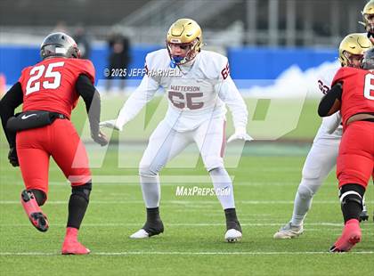 Thumbnail 3 in Bishop Watterson vs. Central Catholic (OHSAA Division 3 Final) photogallery.