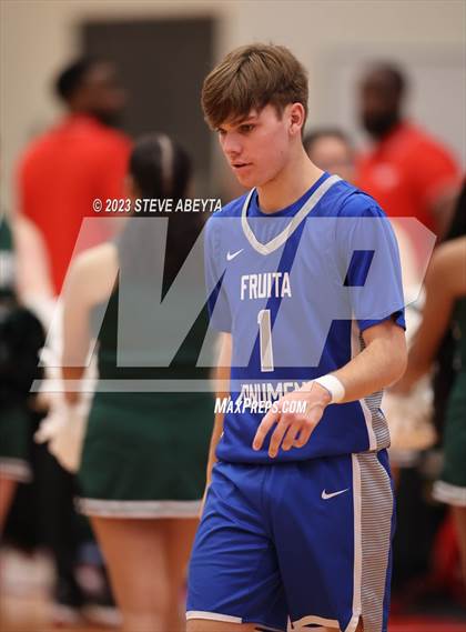 Thumbnail 2 in Fruita Monument vs. Smoky Hill (CHSAA 6A Sweet 16) photogallery.