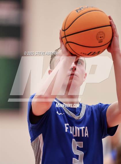 Thumbnail 1 in Fruita Monument vs. Smoky Hill (CHSAA 6A Sweet 16) photogallery.