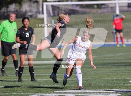 Thumbnail 3 in Cedar Valley vs. Bountiful (UHSAA 5A Semifinal) photogallery.