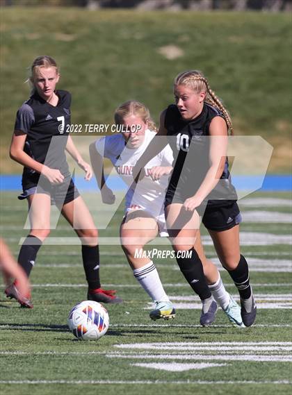 Thumbnail 1 in Cedar Valley vs. Bountiful (UHSAA 5A Semifinal) photogallery.