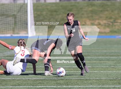 Thumbnail 2 in Cedar Valley vs. Bountiful (UHSAA 5A Semifinal) photogallery.
