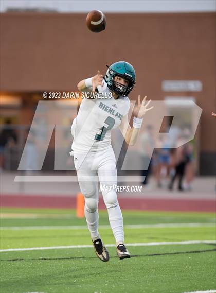 Thumbnail 2 in Skyline vs Highland photogallery.