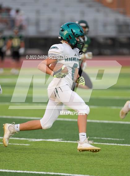 Thumbnail 2 in Skyline vs Highland photogallery.