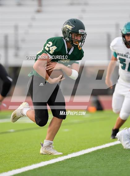 Thumbnail 3 in Skyline vs Highland photogallery.