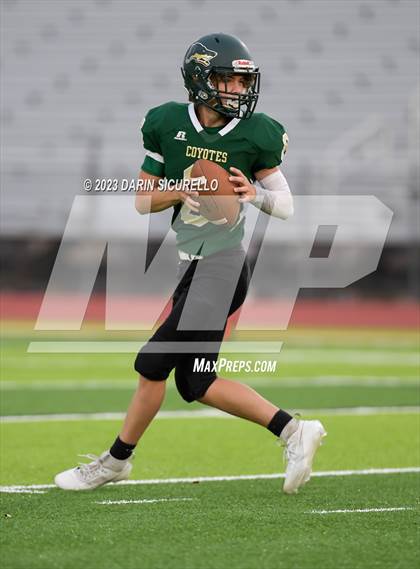 Thumbnail 3 in Skyline vs Highland photogallery.