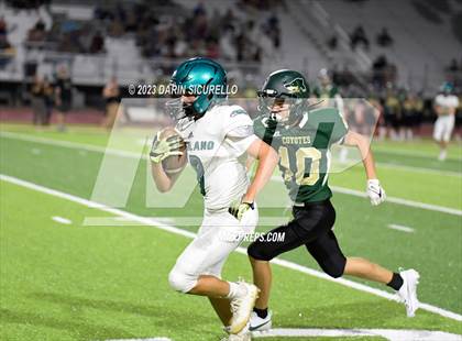 Thumbnail 3 in Skyline vs Highland photogallery.