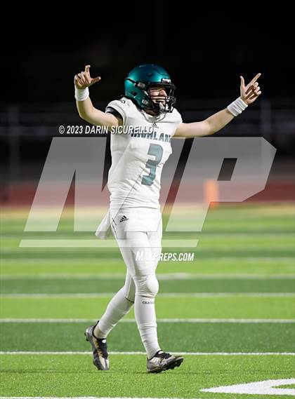 Thumbnail 2 in Skyline vs Highland photogallery.