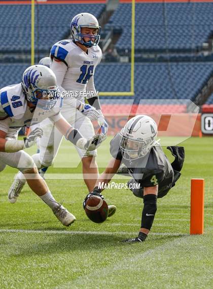 Thumbnail 3 in Broomfield vs. Pine Creek (CHSAA 4A Final) photogallery.