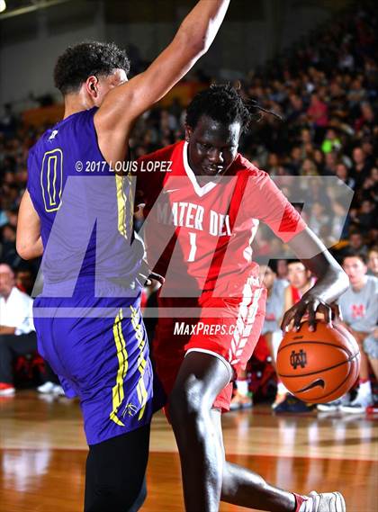 Thumbnail 2 in St. Augustine @ Mater Dei (Nike Extravaganza) photogallery.