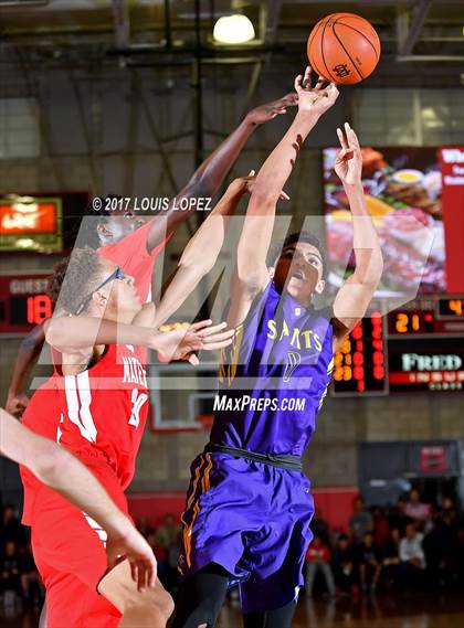 Thumbnail 2 in St. Augustine @ Mater Dei (Nike Extravaganza) photogallery.