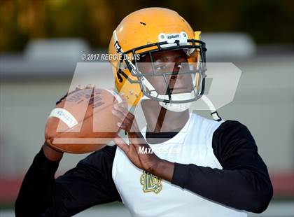 Thumbnail 1 in Carver-Atl @ Lithia Springs photogallery.