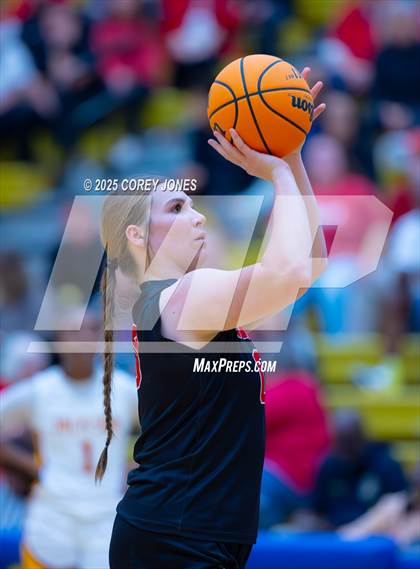 Thumbnail 3 in North Oconee vs Jackson (GHSA 4A Final Four) photogallery.