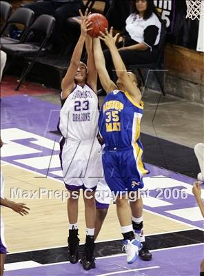 Thumbnail 2 in Bishop Amat vs. Sacramento (CIF State D3 Final) photogallery.