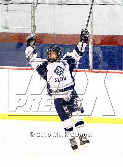 Thumbnail 1 in St. Louis University vs. Chaminade photogallery.