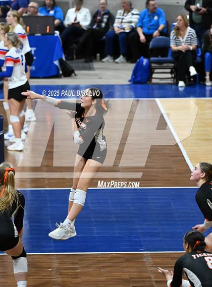 Thumbnail 1 in Simla vs. Wiggins (CHSAA 2A 1st Round) photogallery.