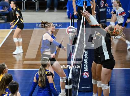 Thumbnail 2 in Simla vs. Wiggins (CHSAA 2A 1st Round) photogallery.