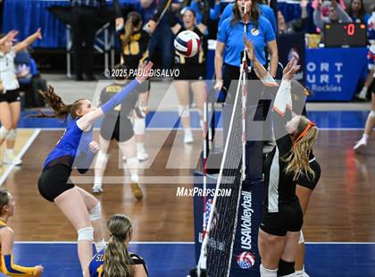 Thumbnail 3 in Simla vs. Wiggins (CHSAA 2A 1st Round) photogallery.