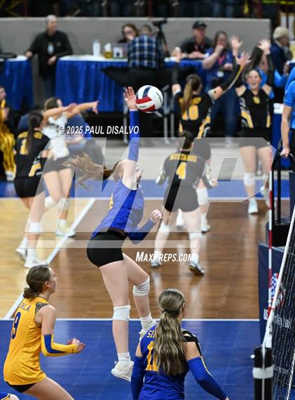 Thumbnail 2 in Simla vs. Wiggins (CHSAA 2A 1st Round) photogallery.