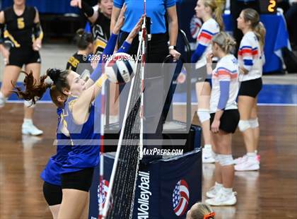 Thumbnail 3 in Simla vs. Wiggins (CHSAA 2A 1st Round) photogallery.