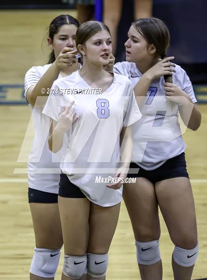 Thumbnail 2 in Yuma vs Cactus photogallery.
