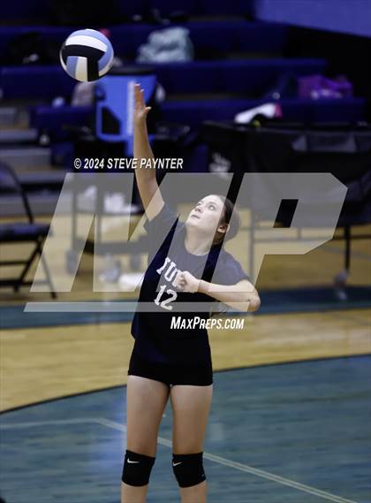 Thumbnail 3 in Yuma vs Cactus photogallery.