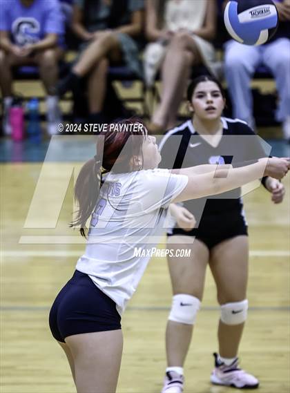 Thumbnail 2 in Yuma vs Cactus photogallery.