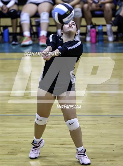 Thumbnail 3 in Yuma vs Cactus photogallery.