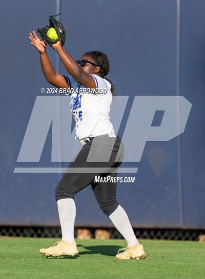 Thumbnail 2 in Midway vs Southwestern Randolph (NCHSAA 2A Final Game 1) photogallery.