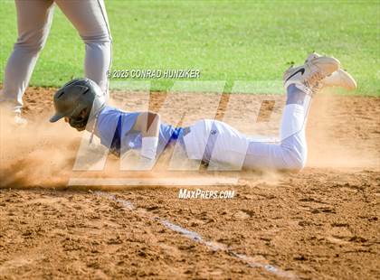 Thumbnail 3 in Hoover @ Muir photogallery.
