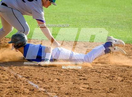 Thumbnail 1 in Hoover @ Muir photogallery.