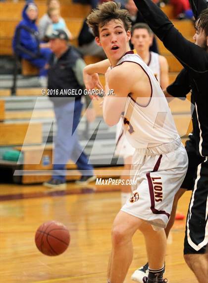 Thumbnail 2 in College Park vs Liberty (Stonebarger Tournament) photogallery.