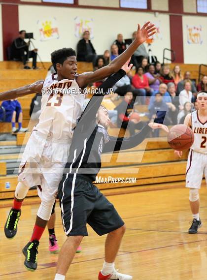 Thumbnail 3 in College Park vs Liberty (Stonebarger Tournament) photogallery.