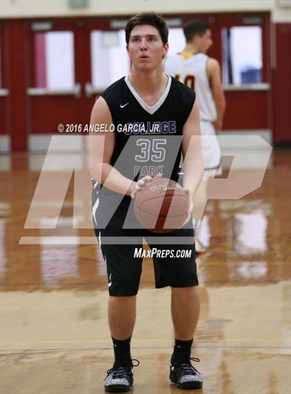 Thumbnail 1 in College Park vs Liberty (Stonebarger Tournament) photogallery.