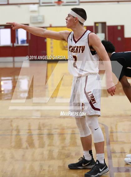Thumbnail 3 in College Park vs Liberty (Stonebarger Tournament) photogallery.