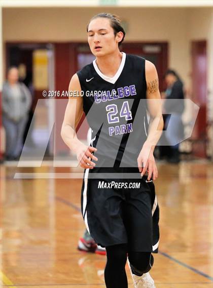 Thumbnail 3 in College Park vs Liberty (Stonebarger Tournament) photogallery.