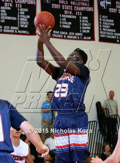 Thumbnail 3 in Chaminade vs. Harvard-Westlake photogallery.