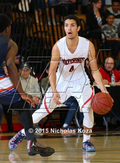 Thumbnail 2 in Chaminade vs. Harvard-Westlake photogallery.