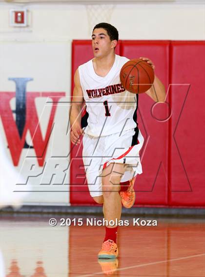 Thumbnail 3 in Chaminade vs. Harvard-Westlake photogallery.