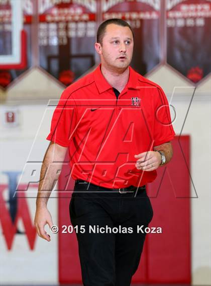 Thumbnail 1 in Chaminade vs. Harvard-Westlake photogallery.