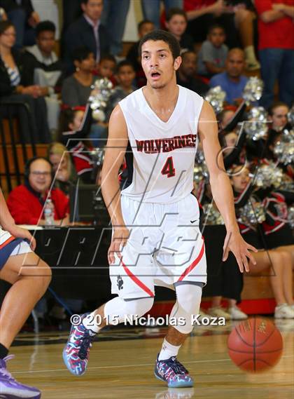 Thumbnail 3 in Chaminade vs. Harvard-Westlake photogallery.