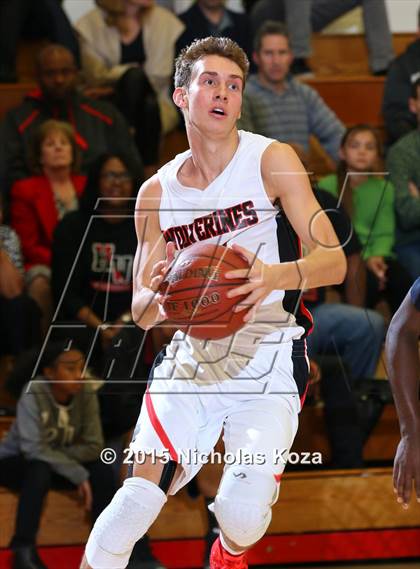 Thumbnail 3 in Chaminade vs. Harvard-Westlake photogallery.