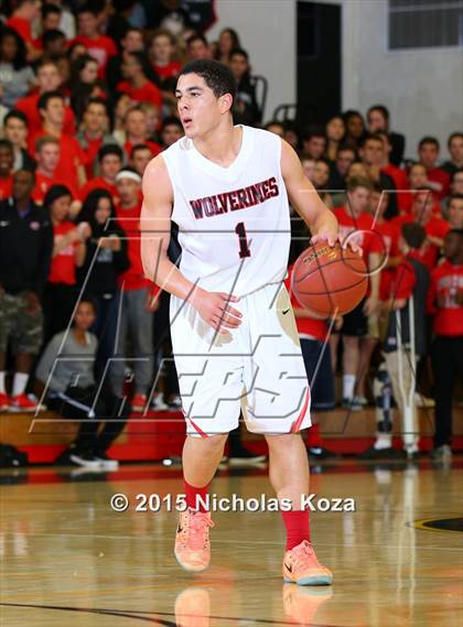 Thumbnail 1 in Chaminade vs. Harvard-Westlake photogallery.