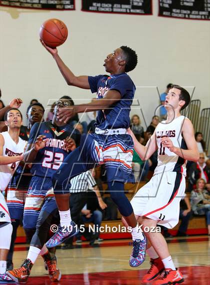 Thumbnail 2 in Chaminade vs. Harvard-Westlake photogallery.