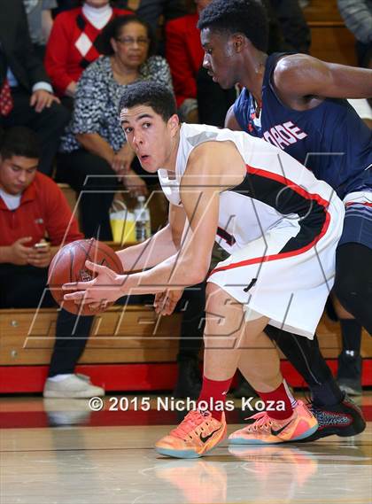 Thumbnail 2 in Chaminade vs. Harvard-Westlake photogallery.
