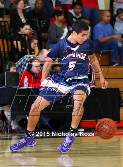 Thumbnail 2 in Chaminade vs. Harvard-Westlake photogallery.