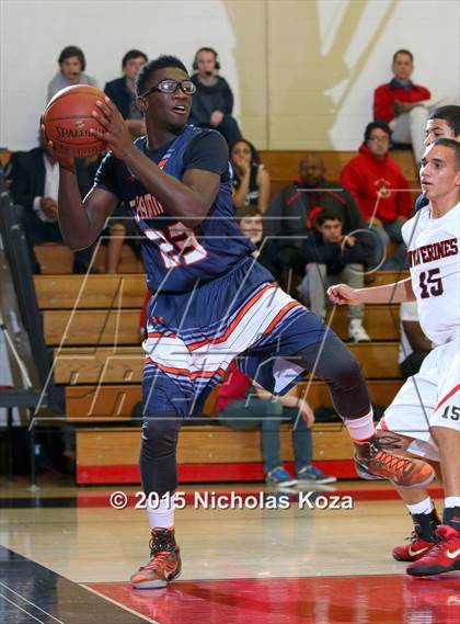 Thumbnail 1 in Chaminade vs. Harvard-Westlake photogallery.